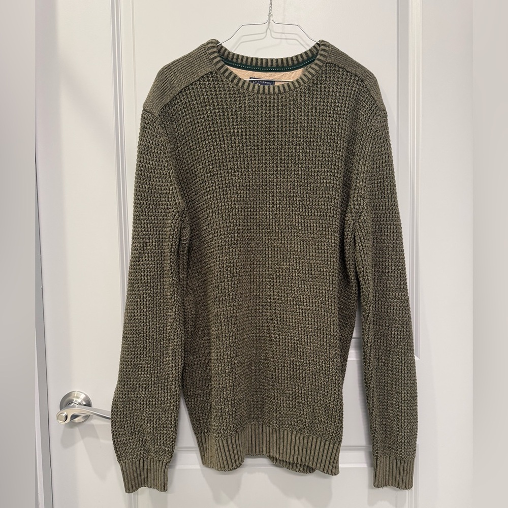G.H. Bass Olive Green Pullover Sweater in men’s size XL